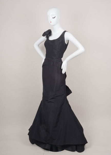 Black Silk Sleeveless Bow Gown