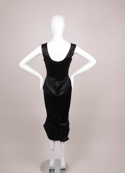 Black Scoop Neck Sleeveless Dress With Details at Hem