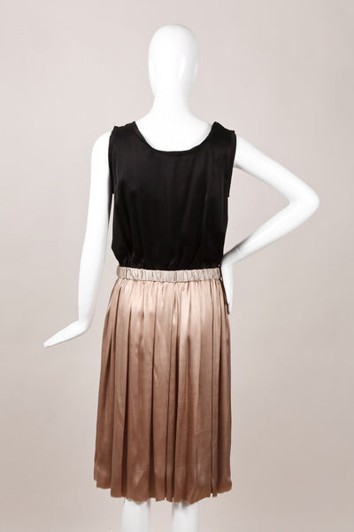 Beige and Black Sleeveless Pleated Dress