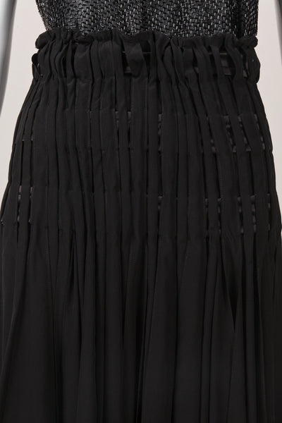 Black Woven Pleated Skirt