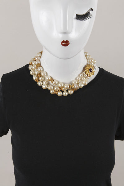 Pearl Necklace with Flower Embellishment